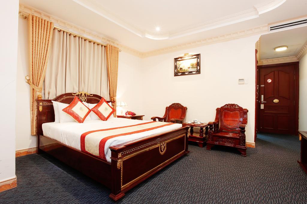 New Pacific Hotel Хошимин Екстериор снимка